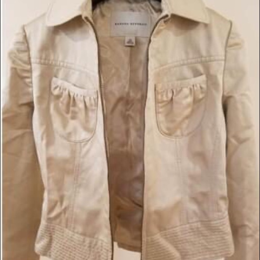 Banana Republic • Beige • Size XS Fits 0-2 Jacket
